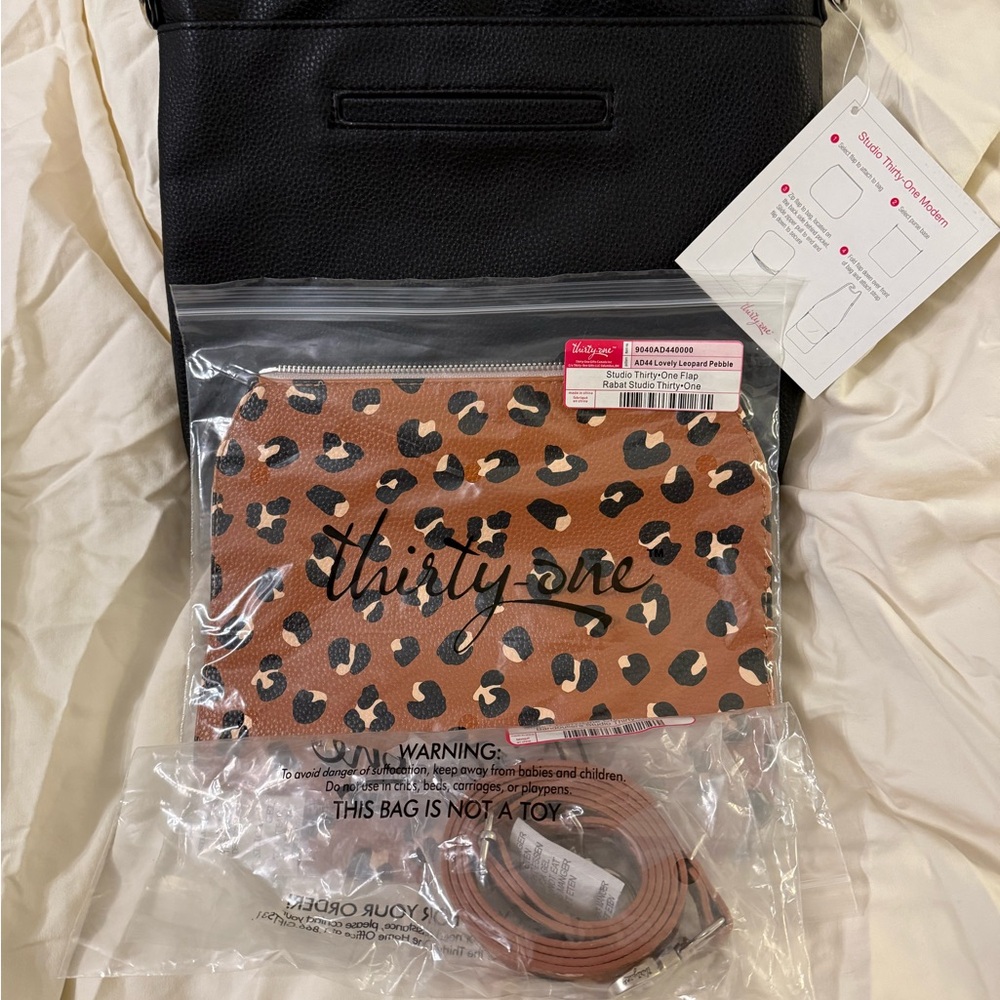 Studio by thirty-one crossbody purse. NEW WITH TAGS!!